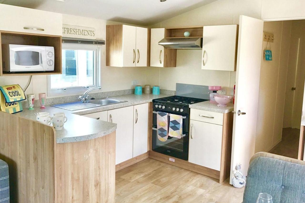 Barmouth Bay Holiday Park Llanddwywe Exterior photo