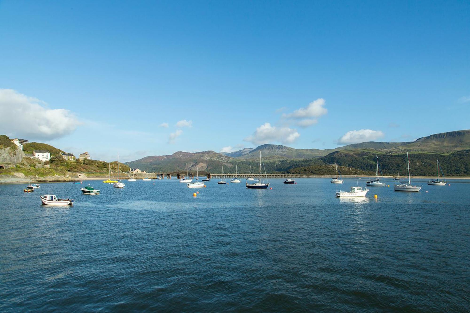 Barmouth Bay Holiday Park Llanddwywe Exterior photo